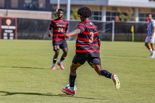 Mosiah Bonney on the field during the game with OSC